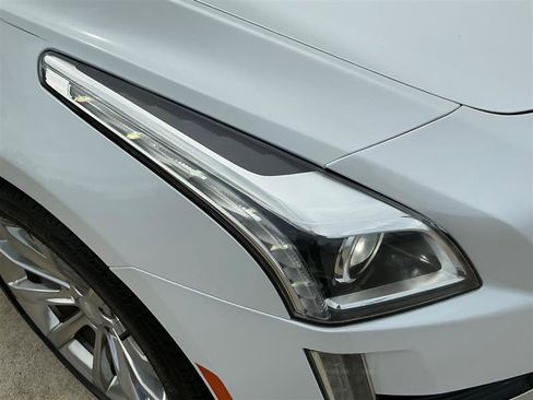 Used 2019 Cadillac CTS Luxury RWD image 18