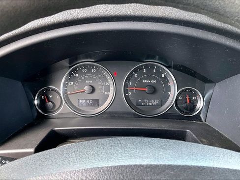Used 2008 Jeep Commander Sport AWD/4WD image 12