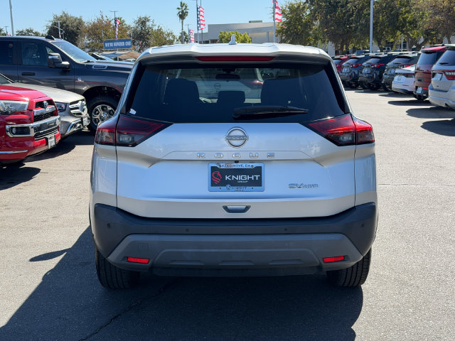Used 2023 Nissan Rogue SV AWD/4WD image 7