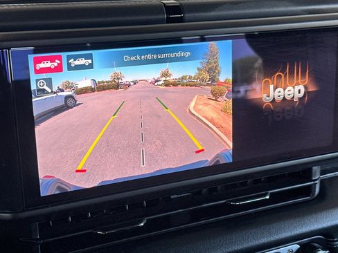 New 2025 Jeep Gladiator Rubicon image 18