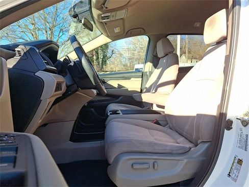 Used 2019 Honda Odyssey LX image 13
