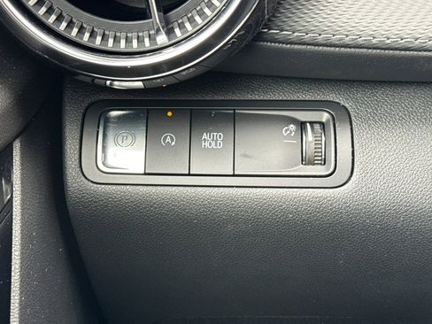 Used 2026 Chevrolet Equinox LT w/ Convenience Package II image 40