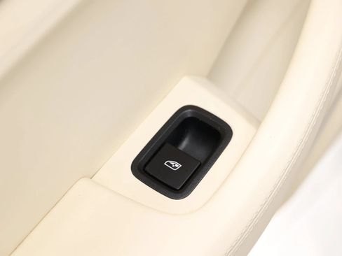 Used 2022 Porsche Panamera image 50