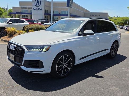 Used 2021 Audi Q7 3.0T Prestige w/ Prestige Package AWD/4WD image 3