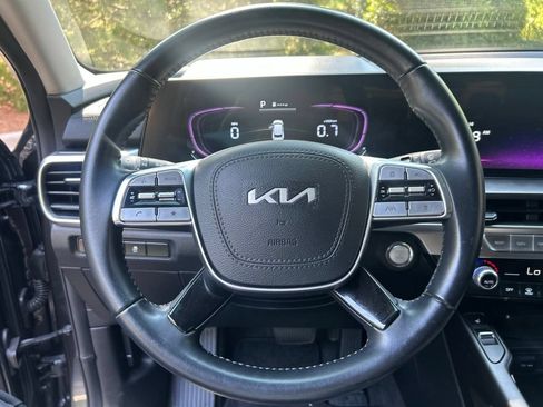 Used 2024 Kia Telluride S FWD image 7