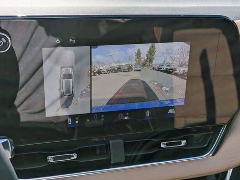 Used 2025 Chevrolet Equinox ACTIV w/ Safety and Technology Package image 10