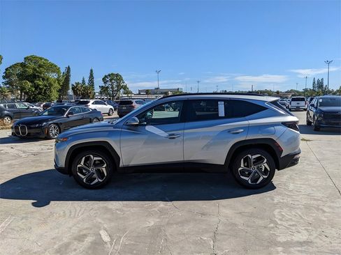 Used 2022 Hyundai Tucson Limited w/ Cargo Package image 6