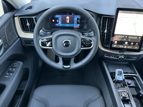 New 2026 Volvo XC60 T8 Plus w/ Climate Package AWD/4WD image 11