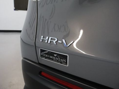 Used 2025 Honda HR-V Sport image 10