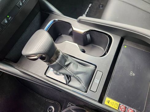 Used 2024 Lexus ES 350 F Sport w/ Accessory Package (Z2) FWD image 19