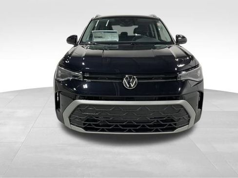 New 2026 Volkswagen Taos SE image 9