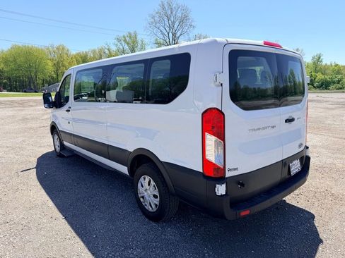 Used 2021 Ford Transit 350 XLT RWD image 5