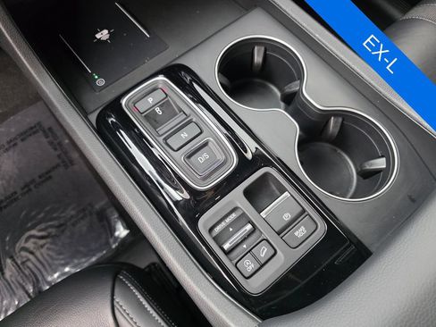 Used 2025 Honda Pilot EX-L image 25