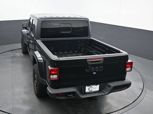 Used 2023 Jeep Gladiator Sport AWD/4WD image 46