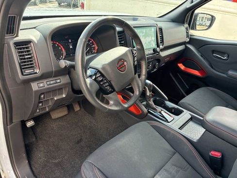 Used 2022 Nissan Frontier Pro-X w/ Technology Package image 18