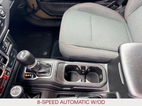 Certified 2025 Jeep Wrangler Rubicon image 27