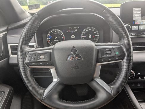Used 2024 Mitsubishi Outlander SE Black Edition FWD image 19