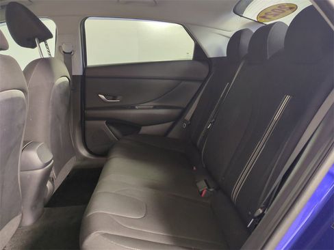 Used 2021 Hyundai Elantra SEL w/ Convenience Package image 14