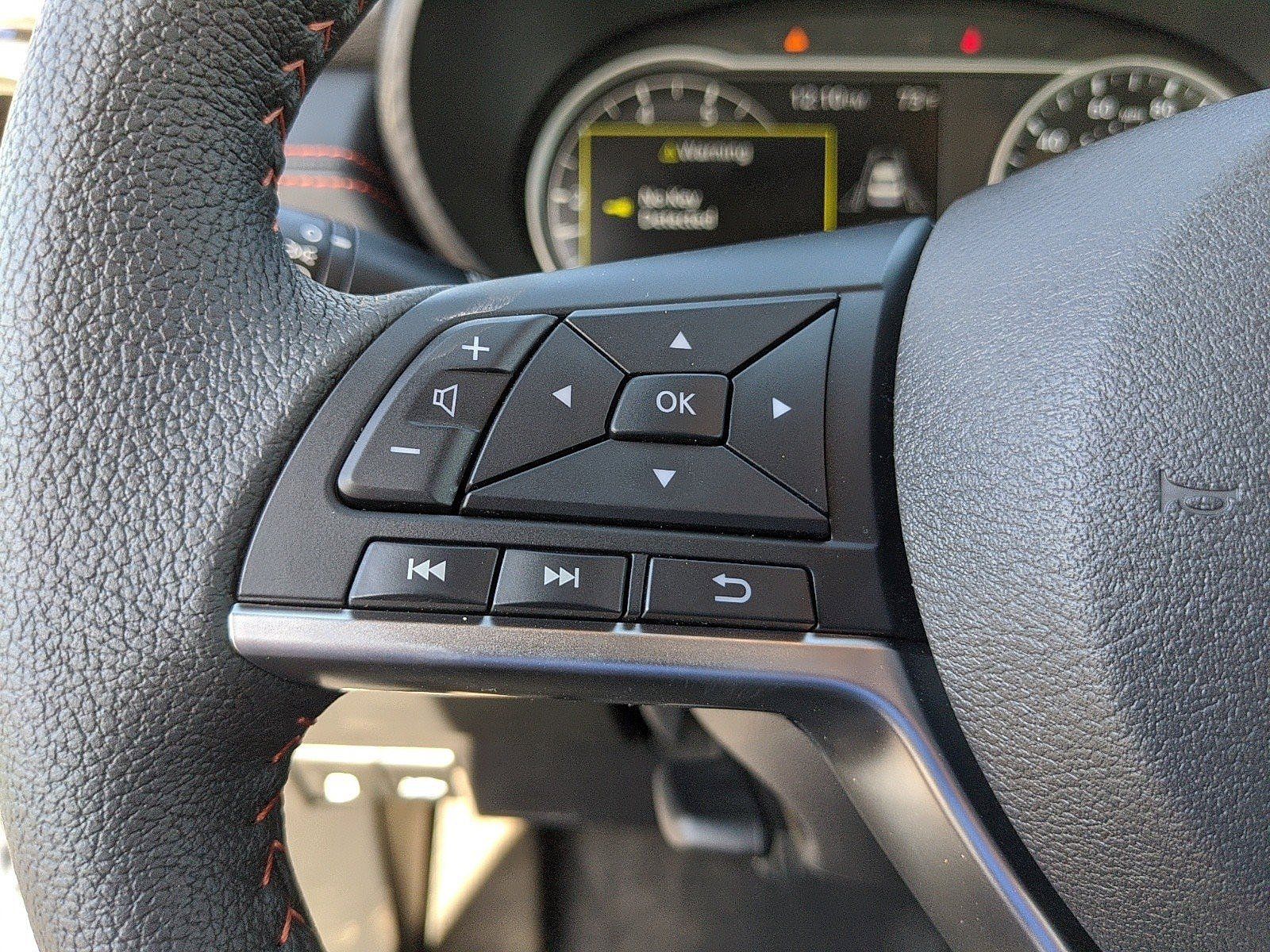 New 2025 Nissan Versa SR w/ Trunk Package FWD image 14