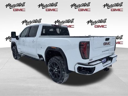 Used 2024 GMC Sierra 3500 AT4 w/ Technology Package image 8