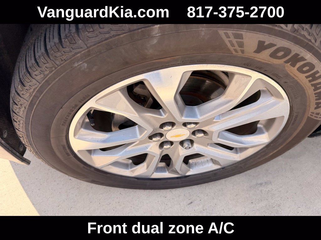 Used 2018 Chevrolet Traverse Premier w/ Driver Confidence II Package FWD image 8