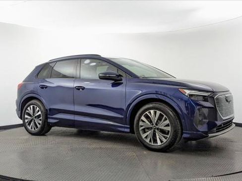 Used 2023 Audi Q4 e-tron Premium Plus RWD image 11