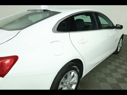 Used 2024 Chevrolet Malibu LT FWD image 16