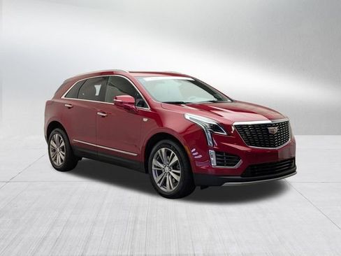 Certified 2023 Cadillac XT5 Premium Luxury AWD/4WD image 3