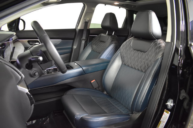 Certified 2026 Nissan Murano Platinum w/ Cargo Package AWD/4WD image 9