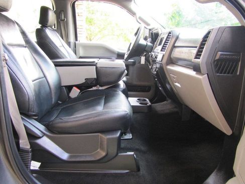 Used 2018 Ford F250 XLT image 21