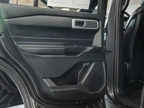 Certified 2020 Ford Explorer XLT w/ Equipment Group 202A image 43