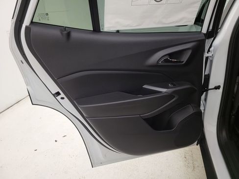 New 2026 Chevrolet Trax ACTIV w/ Sunroof Package image 37