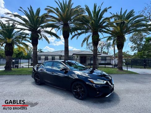Used 2019 Nissan Maxima SR w/ Premium Package FWD image 2