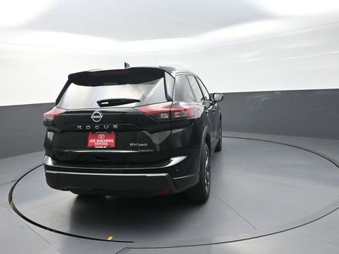 Used 2024 Nissan Rogue SV AWD/4WD image 58