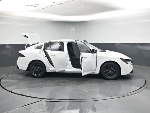 New 2026 Nissan Sentra SV image 43