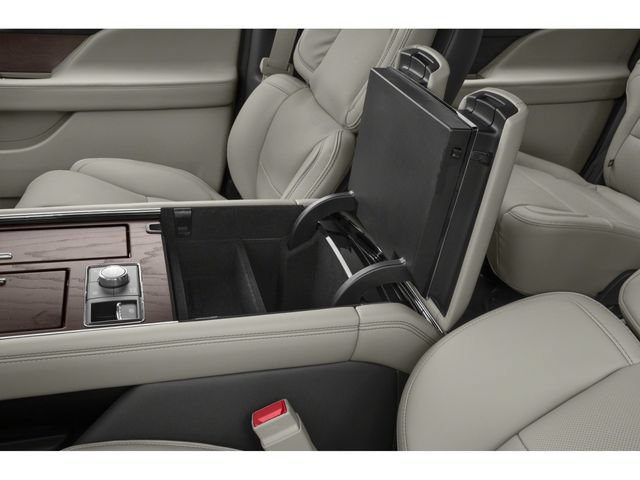 Used 2023 Lincoln Navigator L Reserve AWD/4WD image 9