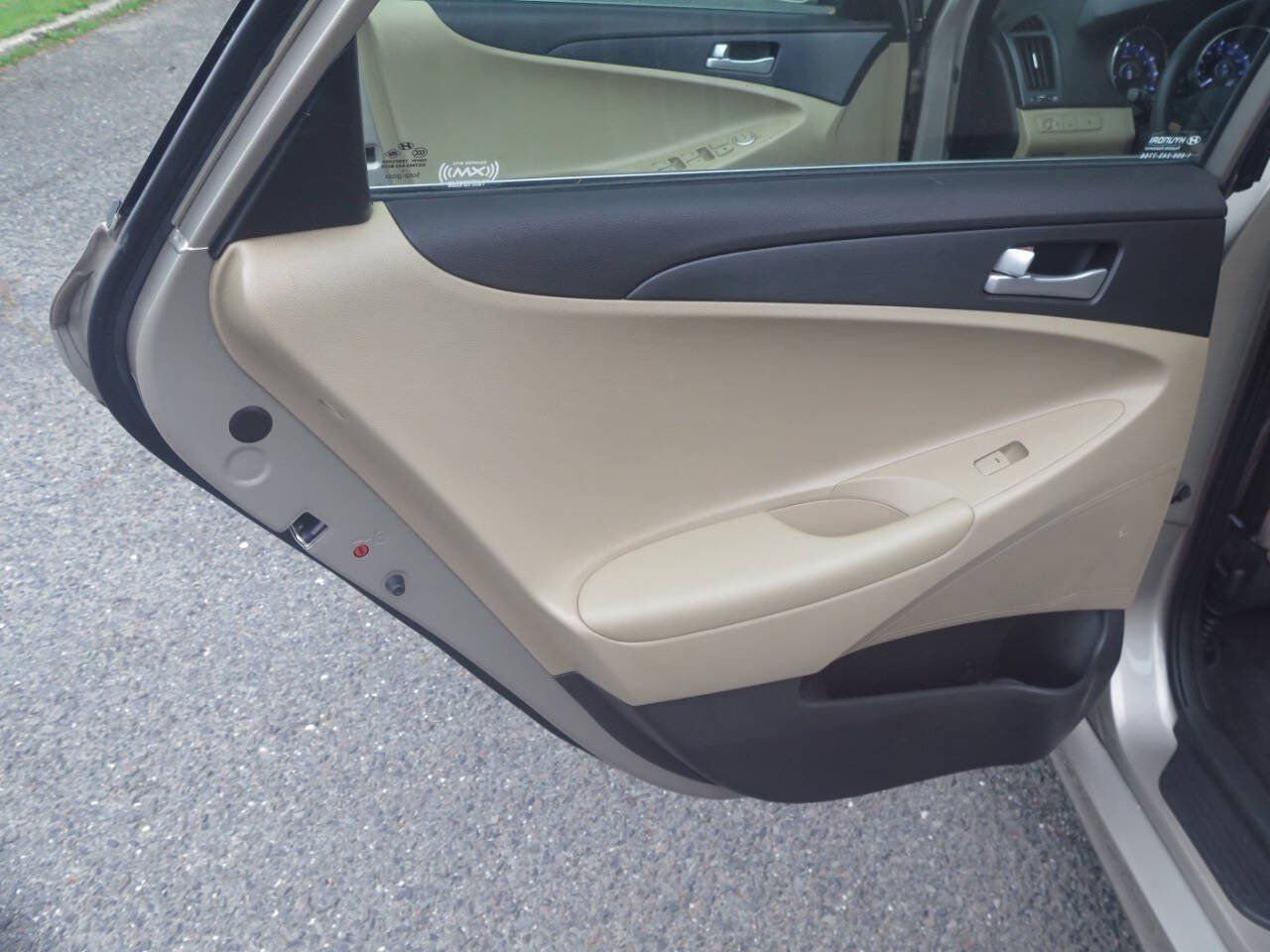 Used 2011 Hyundai Sonata GLS FWD image 18