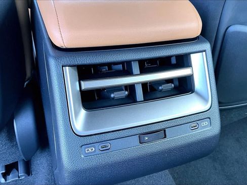 New 2026 Lexus ES 350e FWD image 13