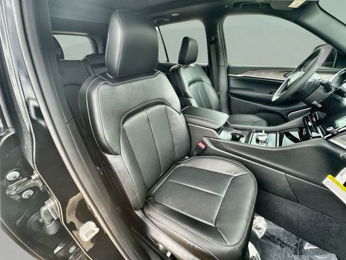 New 2026 Jeep Grand Cherokee Limited AWD/4WD image 23