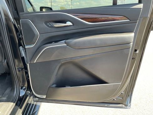 Used 2021 Cadillac Escalade ESV Sport w/ Driver Assist Tech Package image 32