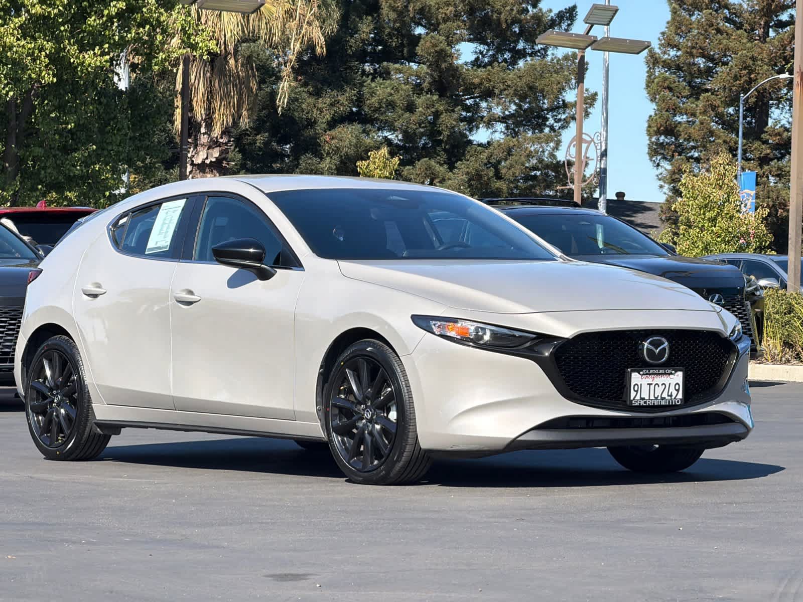 Used 2024 MAZDA MAZDA3 s FWD image 5