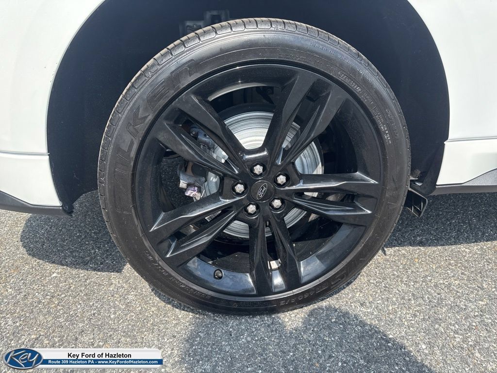 Used 2022 Ford Edge ST w/ Equipment Group 401A AWD/4WD image 11