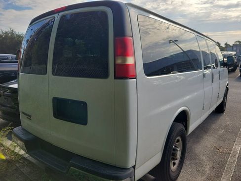 Used 2014 Chevrolet Express 3500 LT w/ LT Preferred Equipment Group RWD image 3
