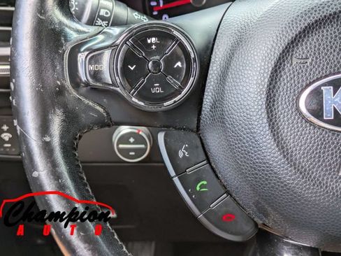 Used 2016 Kia Soul ! w/ Premium Package FWD image 29
