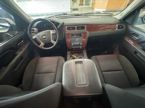 Used 2011 Chevrolet Avalanche LS w/ Convenience Package AWD/4WD image 13