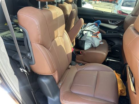 Used 2019 Subaru Ascent Touring AWD/4WD image 11