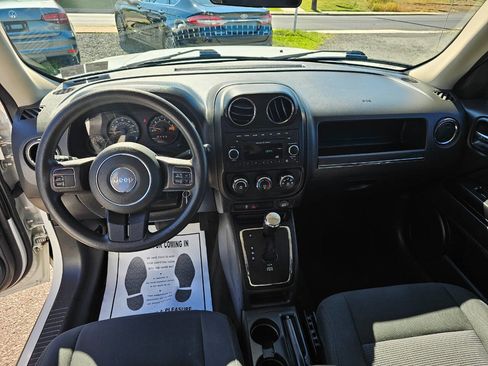 Used 2014 Jeep Patriot Sport w/ Power Value Group image 11