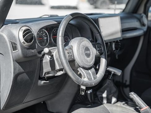 Used 2016 Jeep Wrangler Sport w/ Quick Order Package 23S AWD/4WD image 20