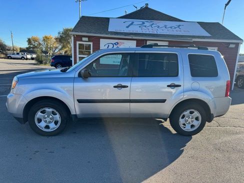 Used 2015 Honda Pilot LX image 3