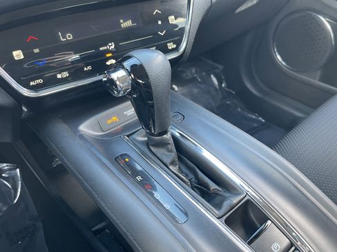 Used 2021 Honda HR-V EX image 26